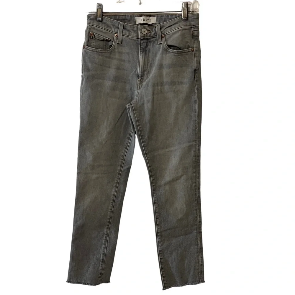 TRAVE Irena Slim Jeans High Rise with Frayed Hem 26 Gray Straight